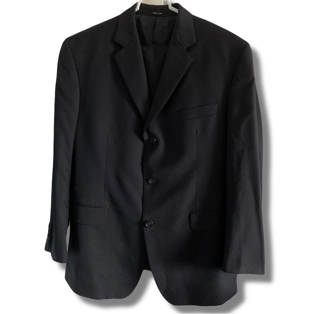 Calvin Klein Navy Contemporary Fit 100% Wool Suit Size 42R / 36S